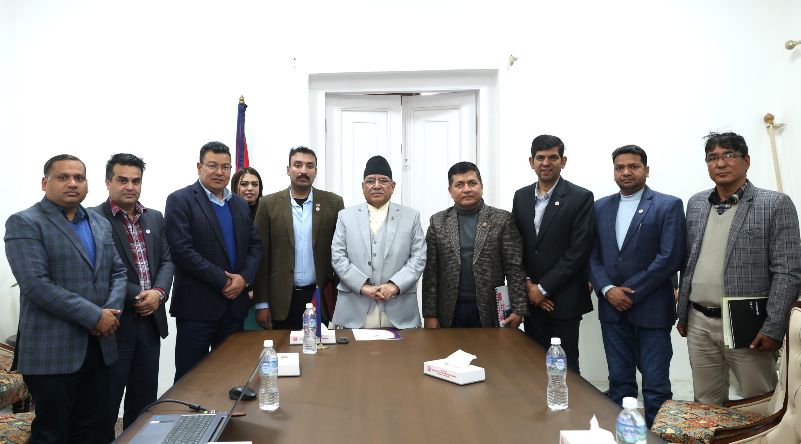 नेपालको अटोमोवाइल क्षेत्रमा देखा परेका समस्याहरु हटाउन प्रधानमन्त्री सकारात्मक