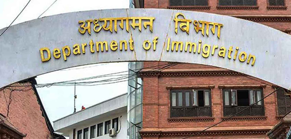 नेपालबाट डिपोर्ट हुनेमा आधा चिनियाँ ! भिसा सकेपछि पनि चिनिँयाहरु नेपालमा किन बस्दैछन् ?