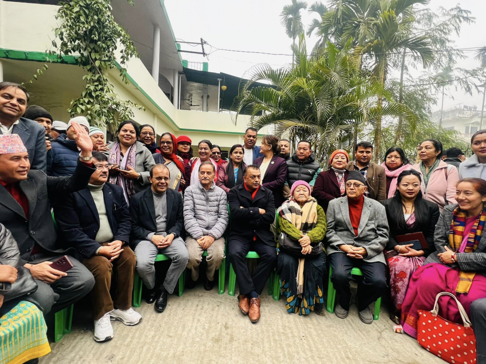 निर्वाचन आचारसंहिता उल्लंघन गर्दै शेखर कोइरालाको चियापान