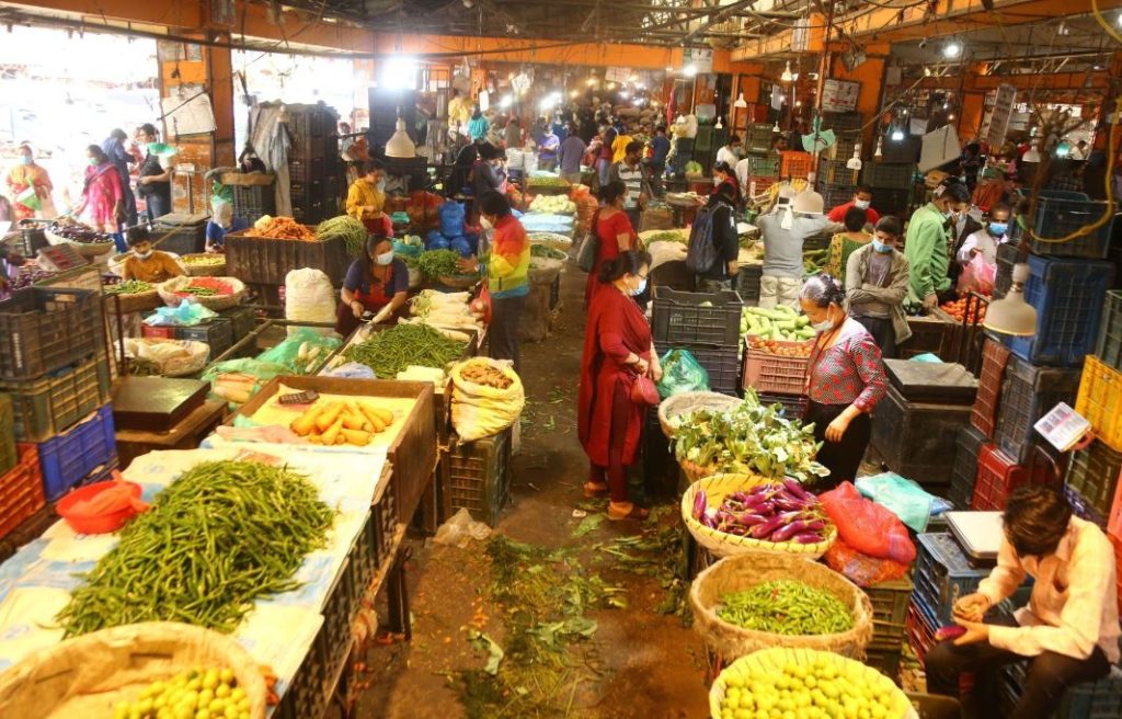 आज च्याउ, साग, हरियो तरकारीदेखि फलफूलसम्मको मूल्य कति छ ?
