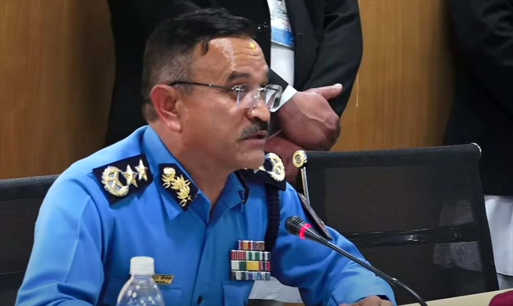 ‘सहकारी प्रकरणमा रवि लामिछानेविरुद्ध प्रमाण भेटिएन’ : महानिरीक्षक कुँवर