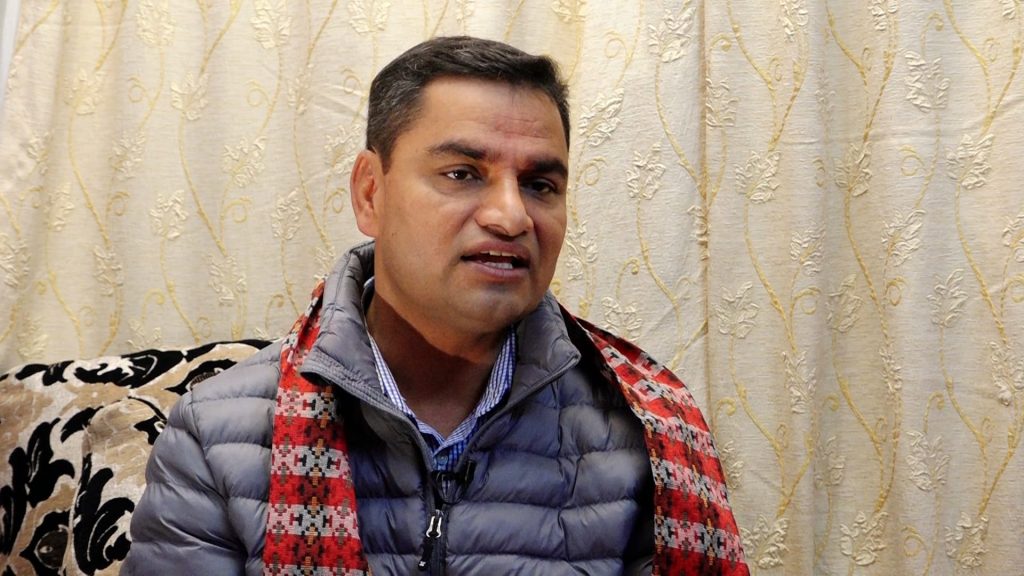 ‘अब छिट्टै गठबन्धन ढल्छ र कांग्रेसले सत्ता सम्हाल्छ’ : प्रदीप पौडेल