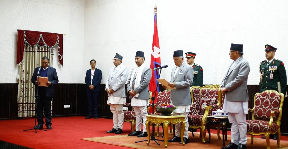 मन्त्रिपरिषद् विस्तार : उपेन्द्रले लिए उपप्रधानसहित स्वास्थ्यमन्त्रीको शपथ