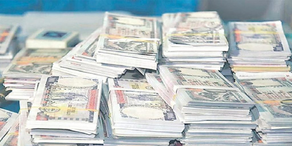 इतिहासकै कमजोर बन्यो नेपाली रुपैयाँ,अमेरिकी डलरको नयाँ कीर्तिमानी उचाई !
