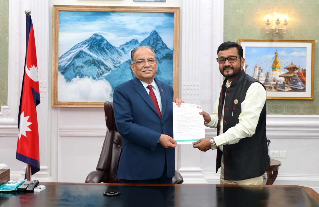 यादवद्वारा वीरगंजसहितका आफ्नो निर्वाचन क्षेत्रमा बिषेश बजेट योजना दिन प्रधानमन्त्रीसँग माग