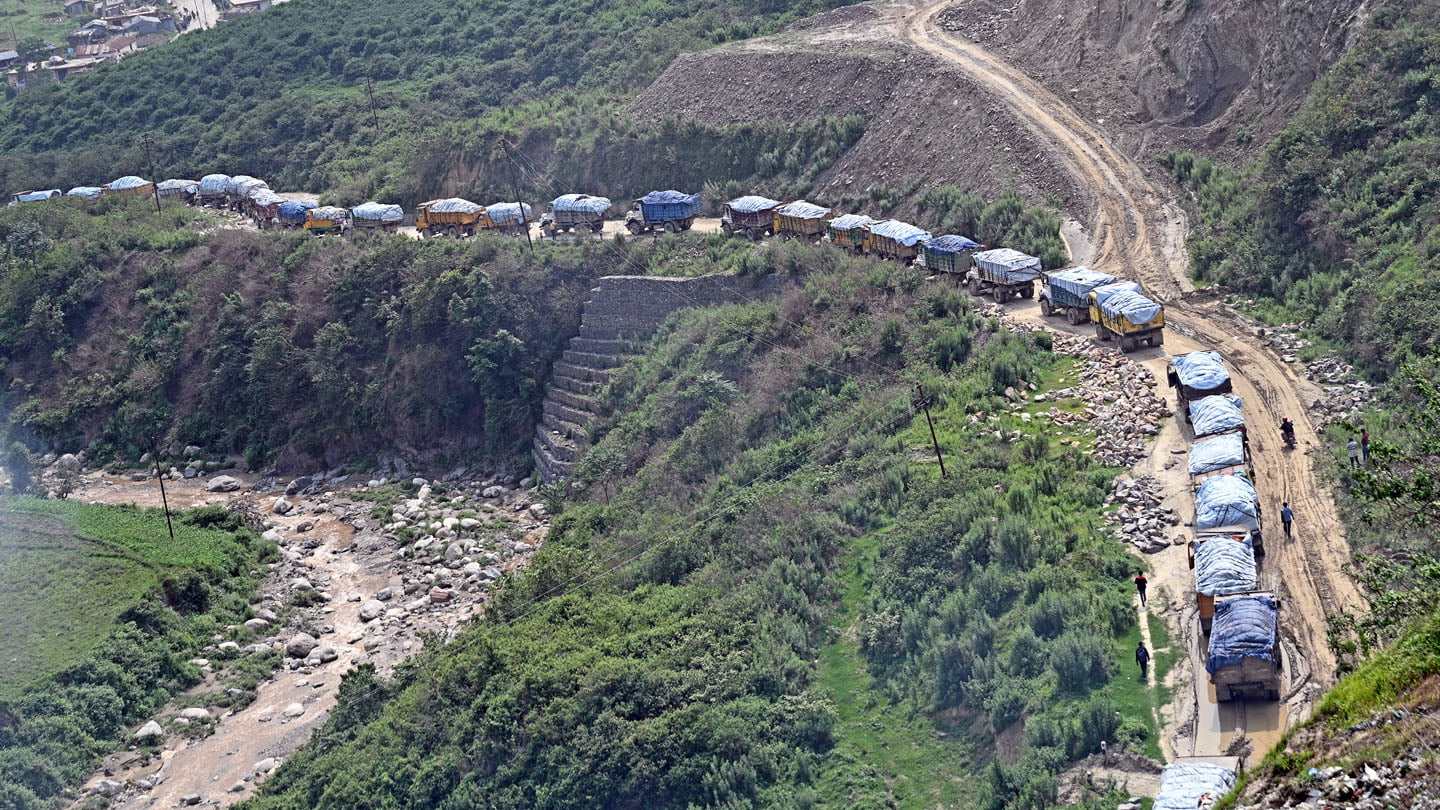 बञ्चरेडाँडा फोहोर व्यवस्थापनामा नुवाकोट र धादिङका स्थानीयद्वारा अवरोध !