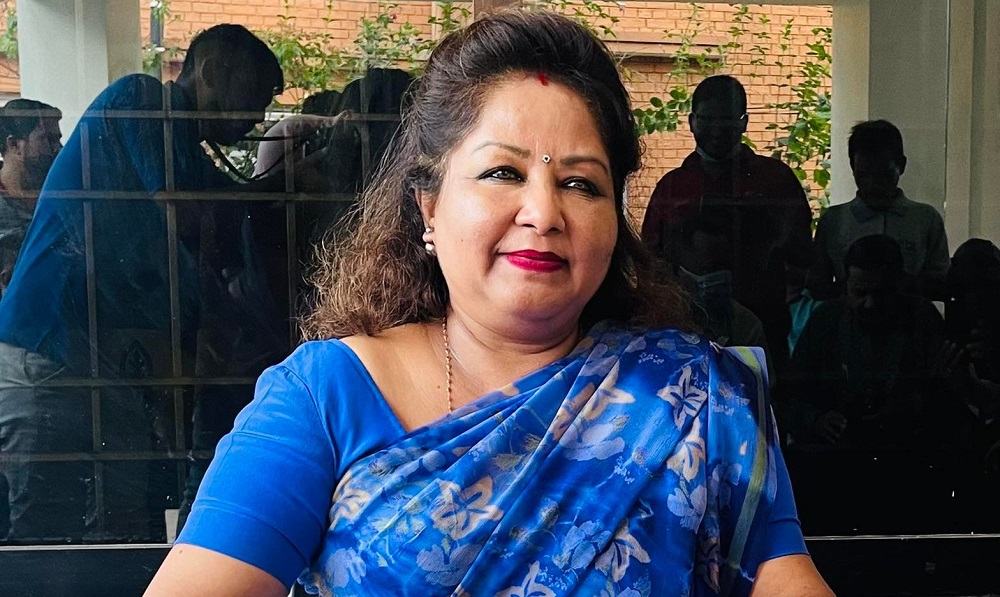 सरकारसँग आरजूले मागिन् २० लाख रुपैयाँ, बिल स्वास्थ्य मन्त्रालयमा अलपत्र !
