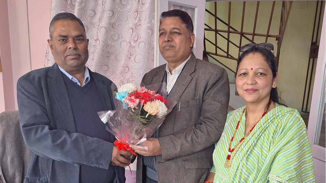 माओवादी केन्द्र छाडेका रामकुमार शर्मा दम्पती जसपामा प्रवेश गर्दै