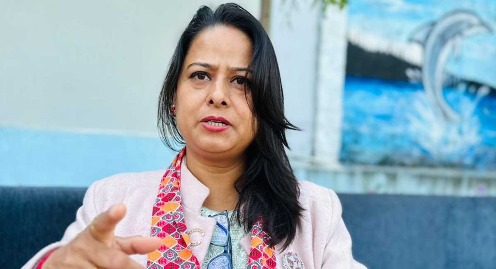 नाउपाकी अध्यक्ष रञ्जिताद्वारा श्रीमान पक्षधर गिरीलाई सांसद पदबाटै बर्खास्त