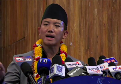 ‘राजनीति फोहोरी खेल होइन, अब युवा नेतृत्वले बदल्नुपर्छ’ : सुहाङ नेम्वाङ
