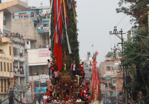 रातो मन्छिन्द्रनाथको रथ लगनखेल पुर्‍याइयो