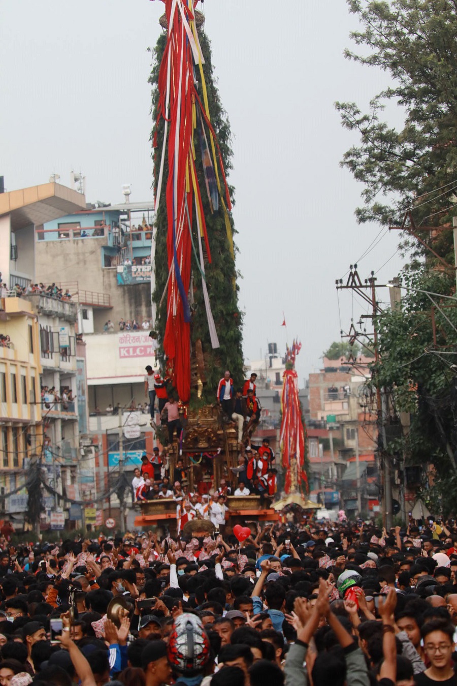 रातो मन्छिन्द्रनाथको रथ लगनखेल पुर्‍याइयो