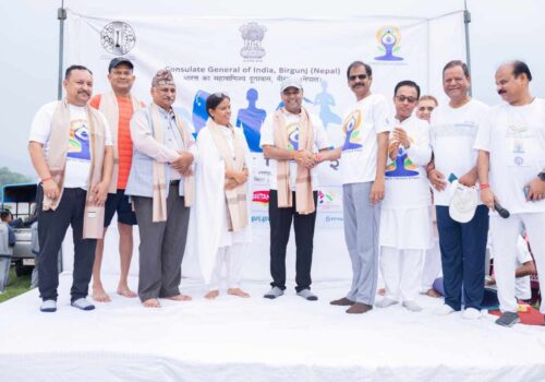 भारतीय महावाणिज्य दूतावास वीरगञ्जद्वारा चितवनको भरतपुरमा योग कार्यक्रम सम्पन्न