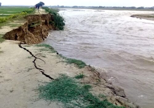 इटहरीको बुढी खोलाले बगाएर एकजनाको मृत्यु, दुई बेपत्ता