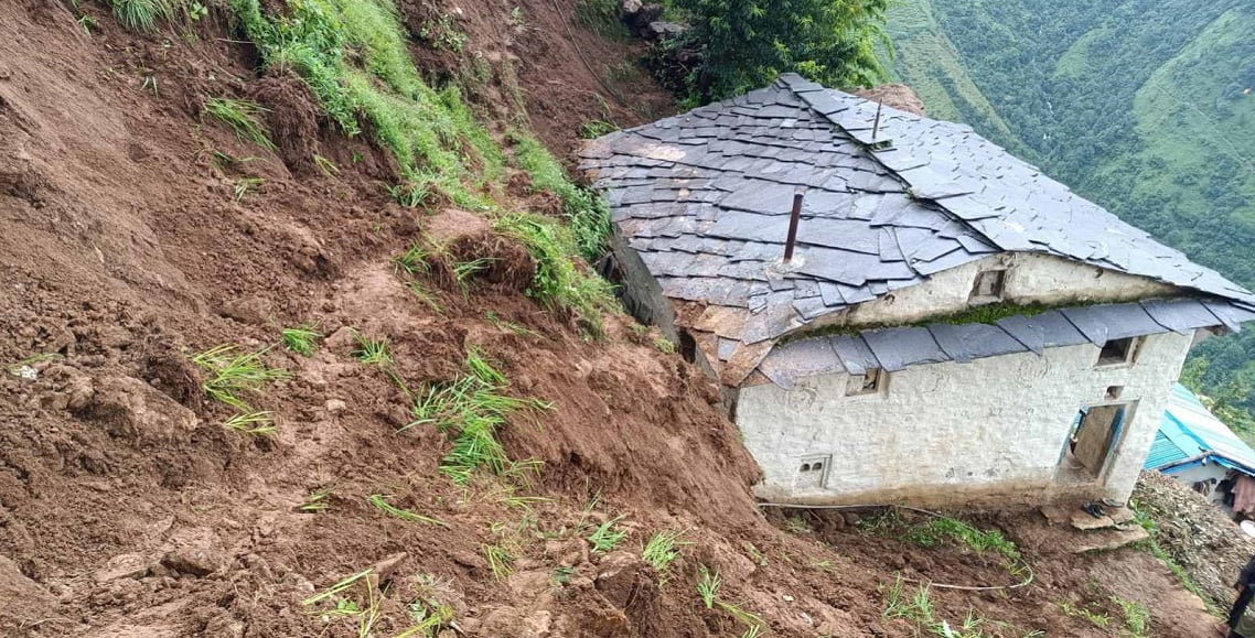 बिपद्का घटनाहरु दैनिक बढ्दो : पोखरामा पहिरोले घर पुरिँदा १ जनाको मृत्यु