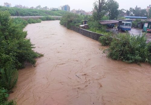 हनुमन्ते खोलामा बाढी: भक्तपुरका धेरै ठाँउमा डुबान