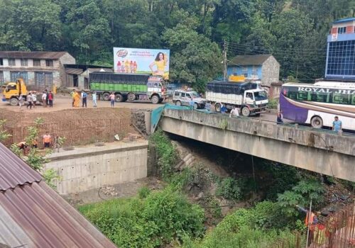 नौबिसेमा पुलको काम गर्न दुई रात सडक बन्द हुने (सूचनासहित)