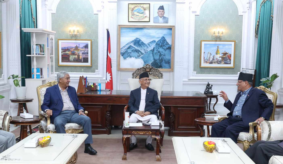 संसद्को अवरोध खुलाउनेबारे तिन दल छुट्टै छलफलमा व्यस्त